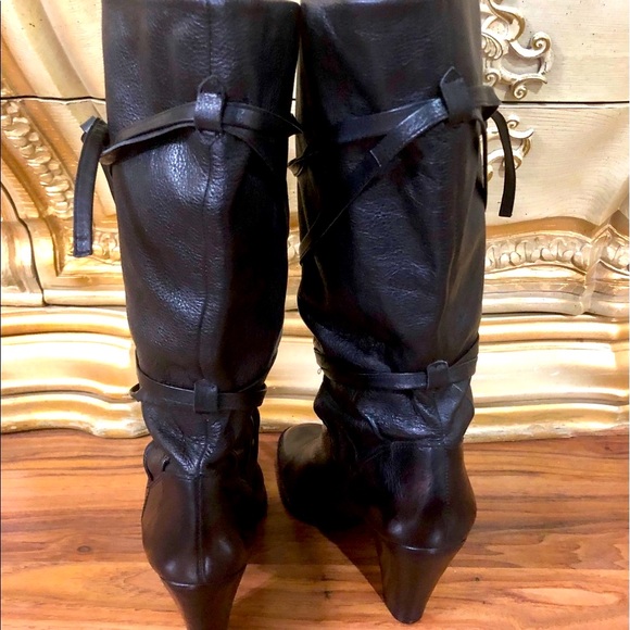 Michael Kors Excellent Condition Black Boots - Picture 3 of 7